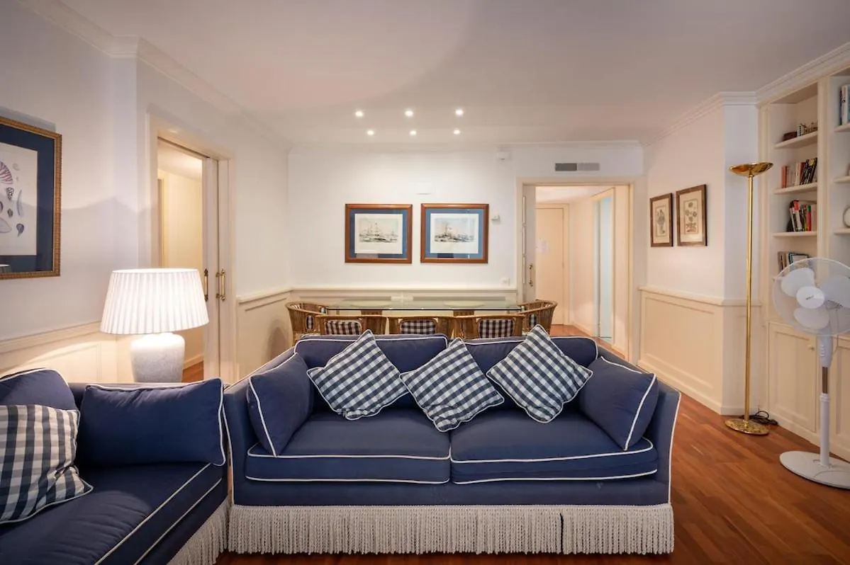 Apartament At103 Pins Beachfront Complex, Beach View Torredembarra