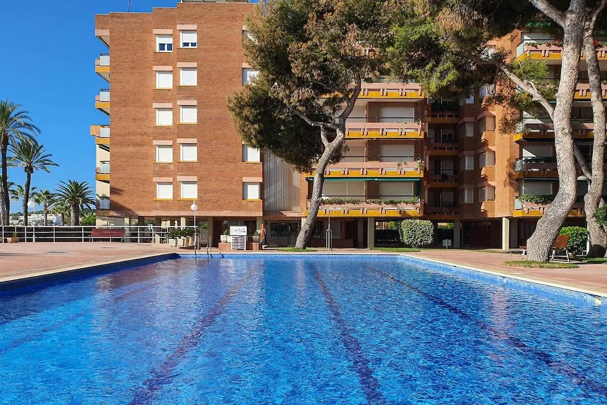 Apartment At103 Pins Beachfront Complex, Beach View Torredembarra