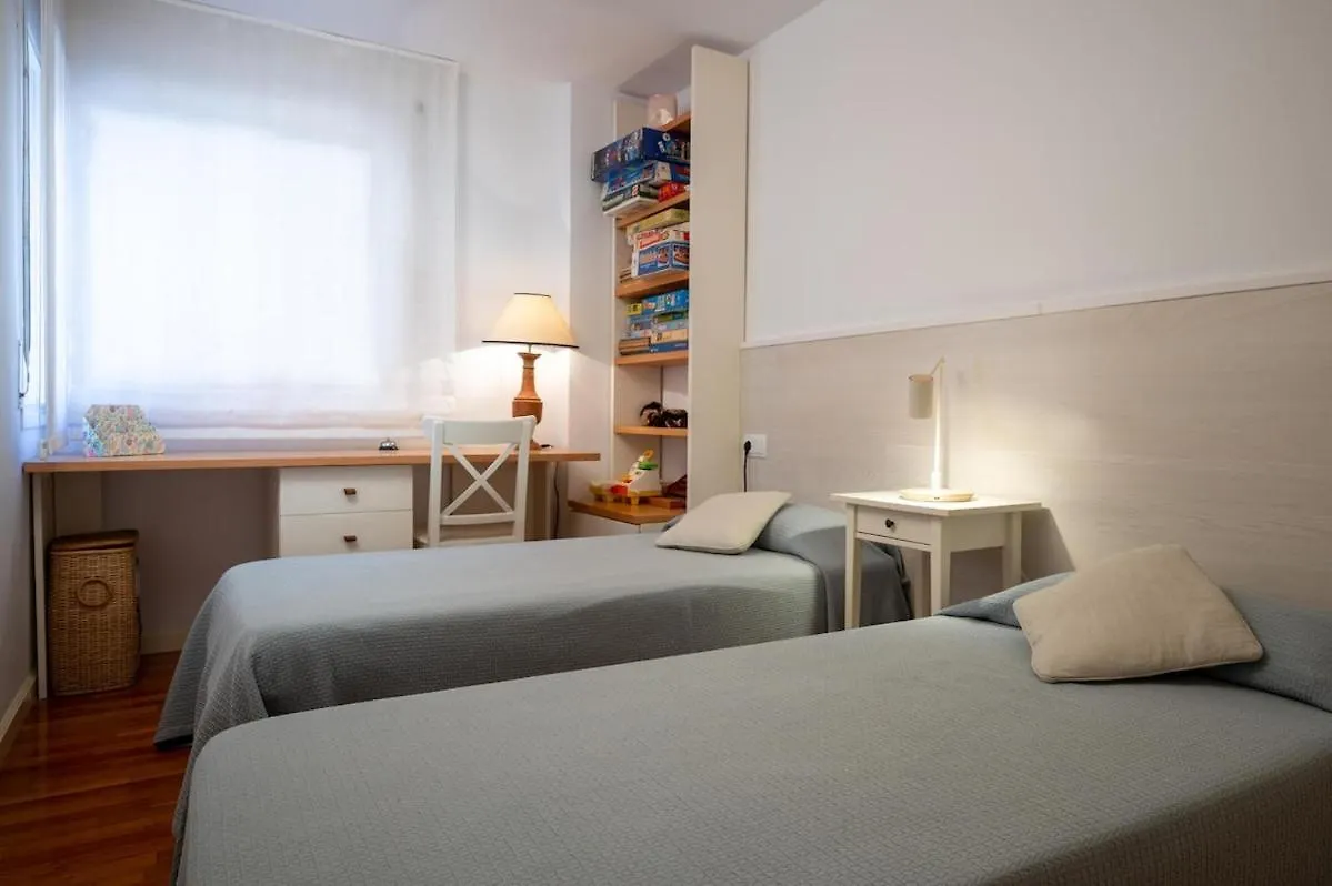 Apartment At103 Pins Beachfront Complex, Beach View Torredembarra