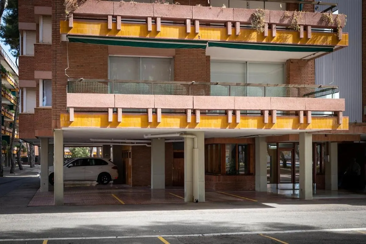 At103 Pins Beachfront Complex, Beach View Torredembarra Apartment